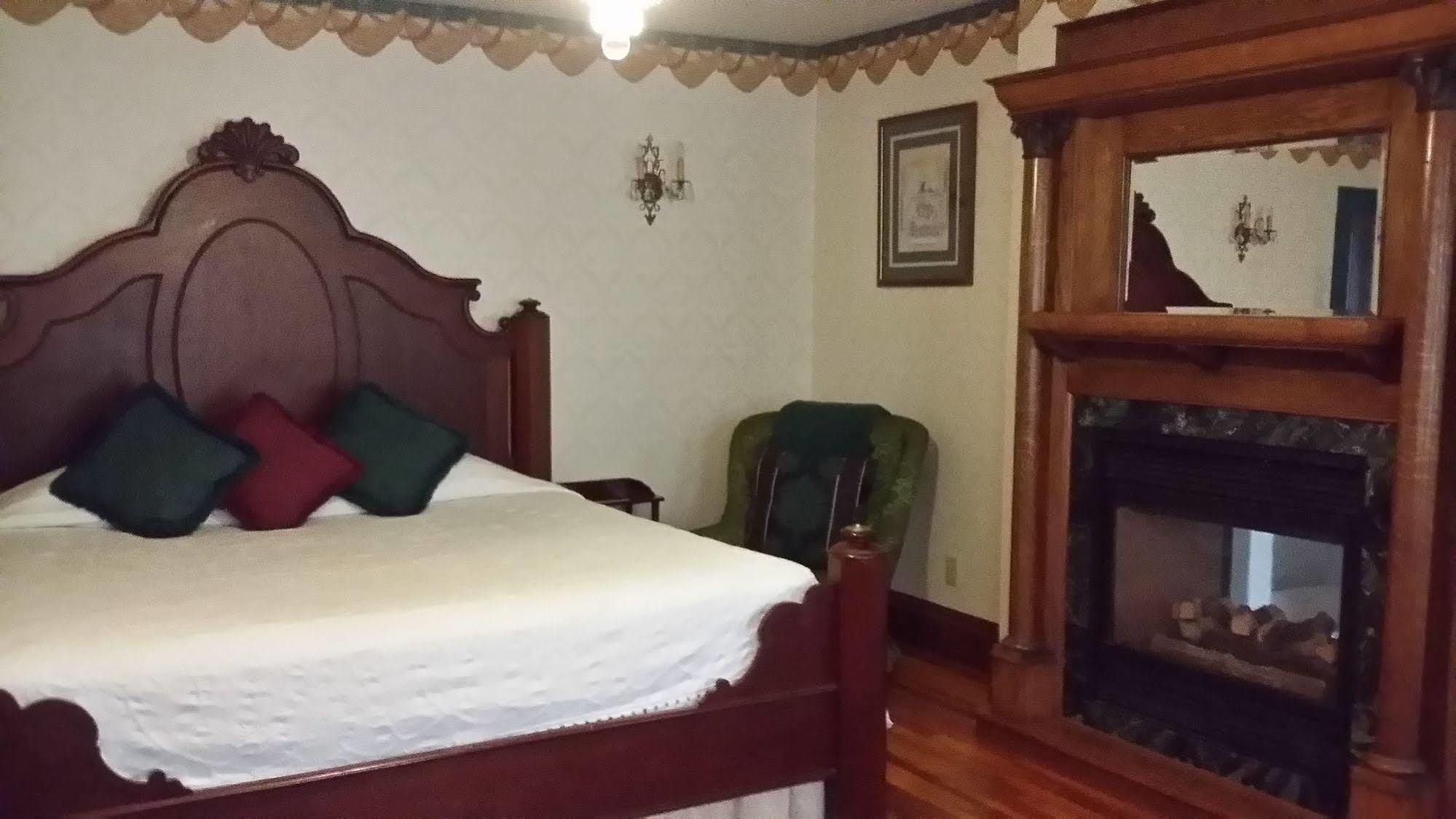 Chestnut Charm Bed & Breakfast Atlantic Buitenkant foto