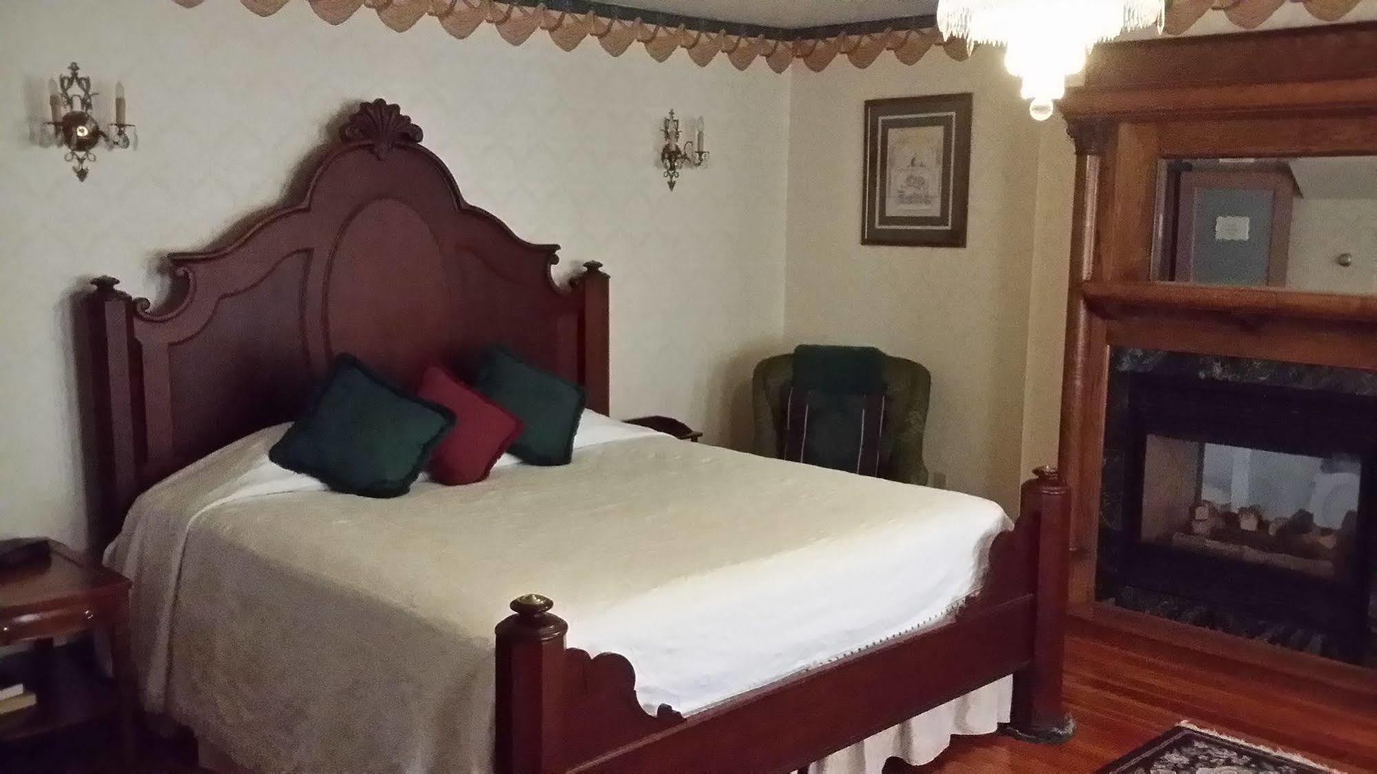 Chestnut Charm Bed & Breakfast Atlantic Buitenkant foto